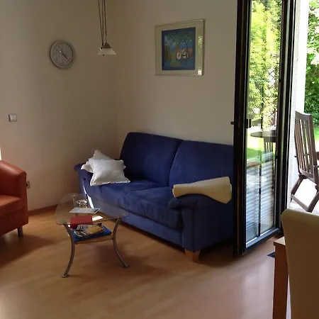 Haus Kollwitzweg - *